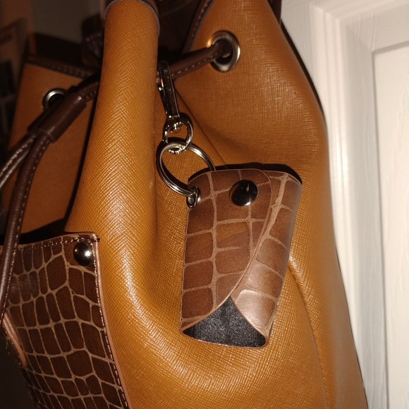 FINAL MARKDOWN Ariella Leather backpack - Picture 4 of 13